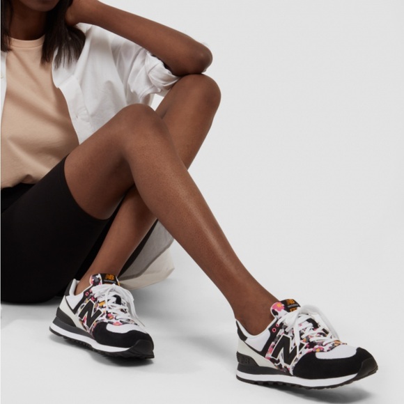 New Balance 574 Muli-Camo Trainers Sneakers Animal Print WL574WP2 Womens 9.5 NEW - Picture 3 of 15